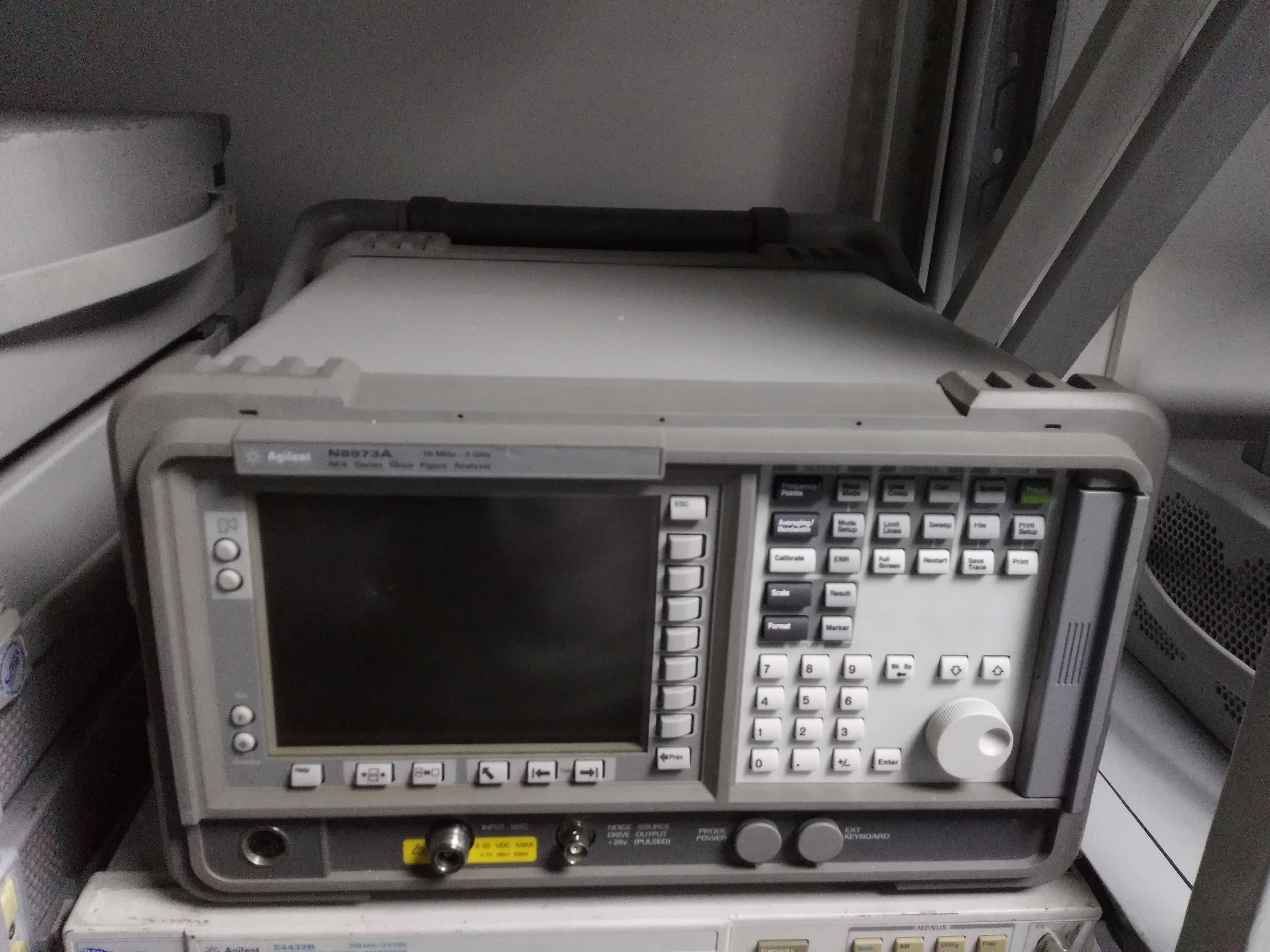噪声系数分析仪使用指南：原理、测试方法与应用
