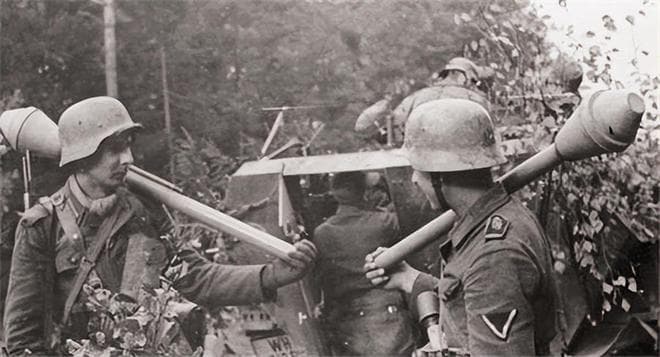 最早出现的单兵反坦克火箭，服役时间长达30年的“巴祖卡”火箭筒