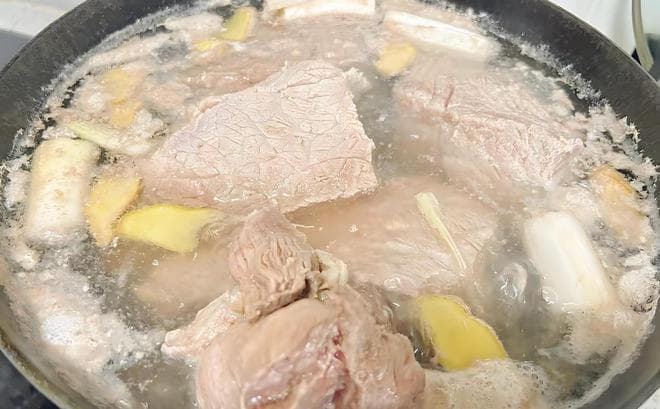 牛肉焯水还是不焯水？一篇教会你正确选择