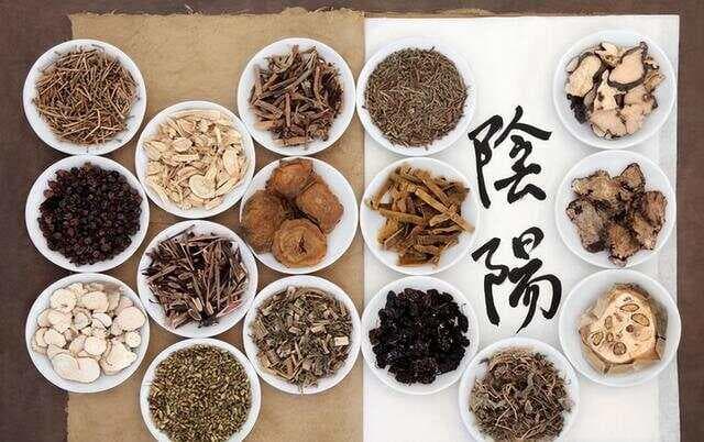 杞菊地黄丸巧搭配，作用翻倍，滋养肝肾，还可治7种病