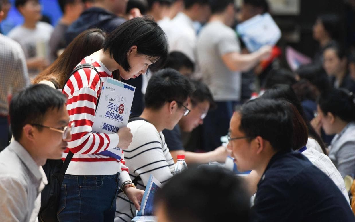 山东专升本丨历史最难就业季？ 2025年就业市场面临新挑战：专科生如何突围？