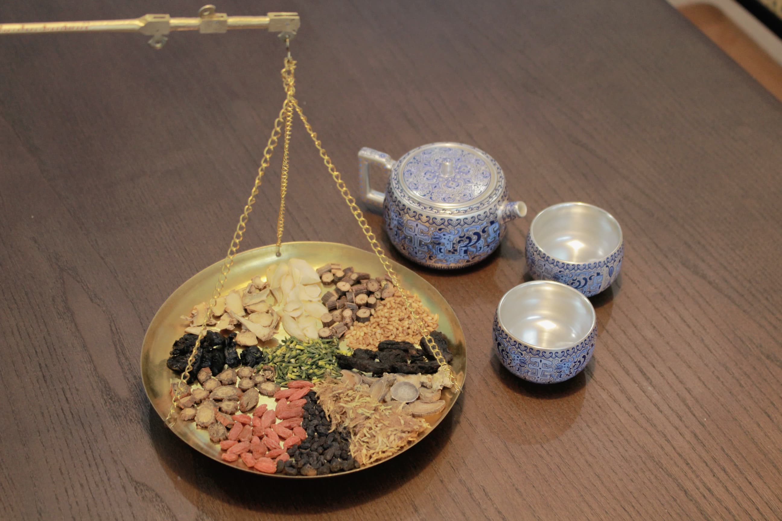 “量身定制”四个版本酸梅汤，浙江三甲医院“卷”起中药茶饮