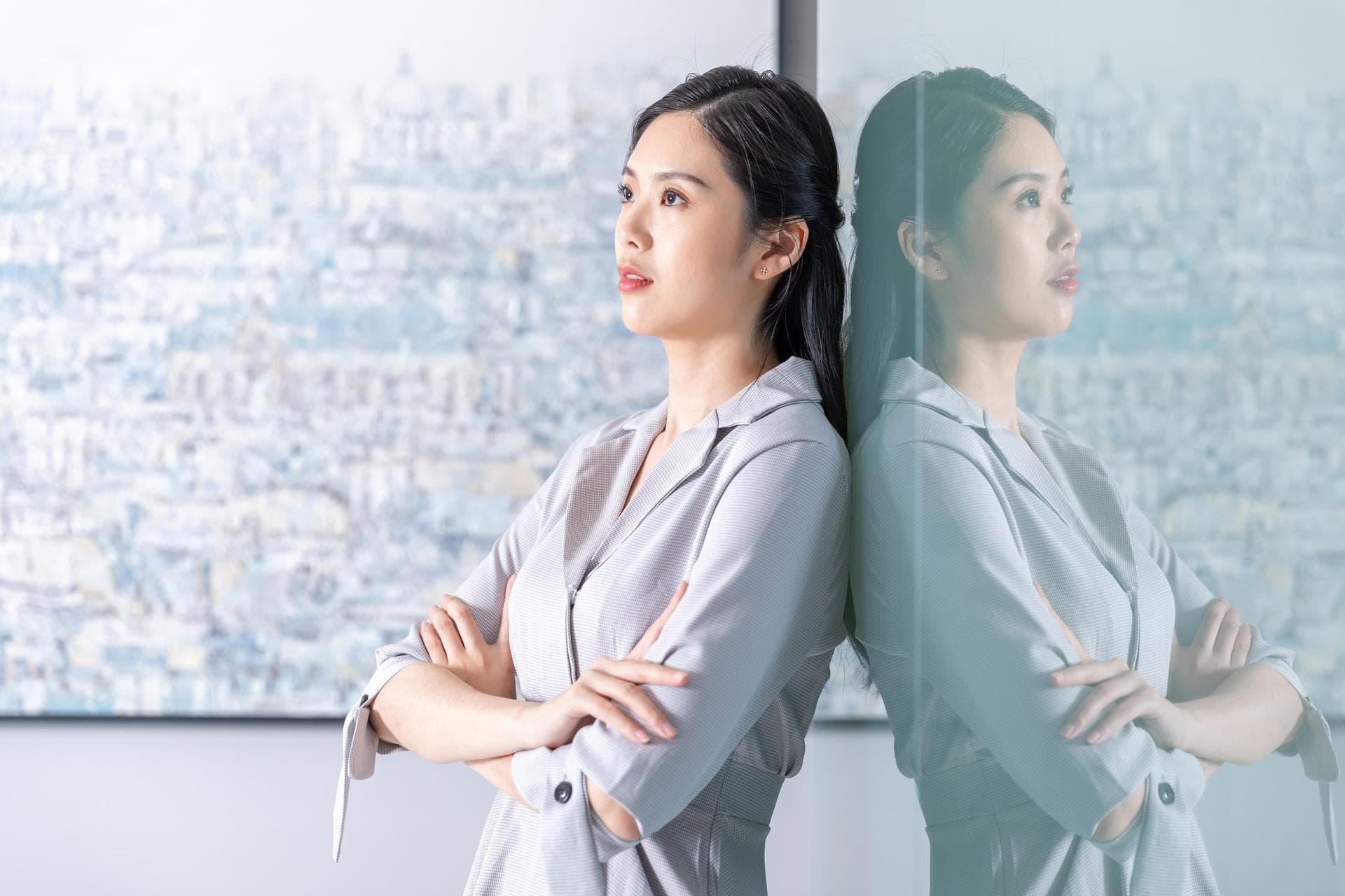 职业女装选购指南：从款式到细节的全方位解析