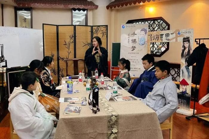 在图书馆打开"剧本杀"是种什么样的体验？