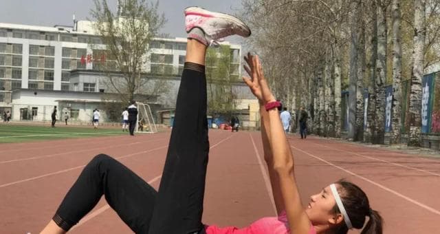 如何在4分钟内跑完1000米（掌握正确的跑步姿势）