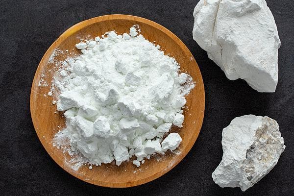 生石灰和熟石灰的区别及大田撒石灰的作用