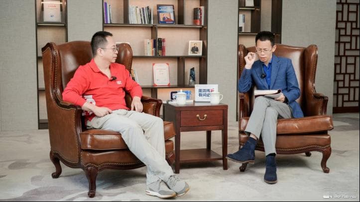 AI时代选什么专业？周鸿祎：计算机仍是首选，文科生优势也很大