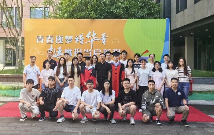 中国科学院成都生物研究所蛇类多样性保护与利用创新团队：热血青年独爱冷血动物