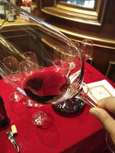 为什么多种酒混合喝更容易醉？