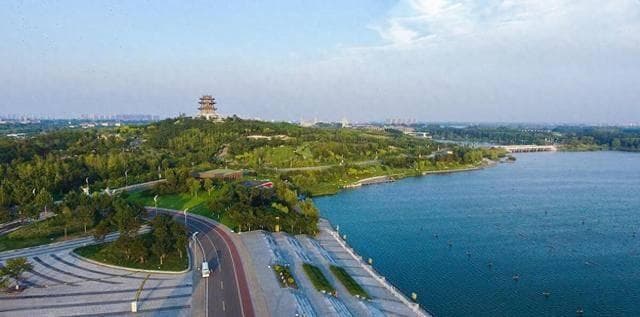 唐山晋级 “万亿俱乐部”，河北经济格局迎来新变？