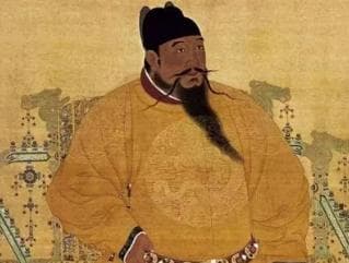 朱元璋登基后，在政治与军事方面有哪些作为与成就？