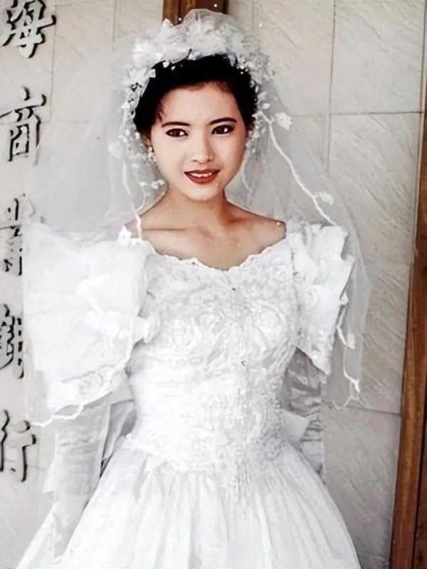 蓝洁瑛：从TVB当红花旦到孤独离世，一个时代的悲剧