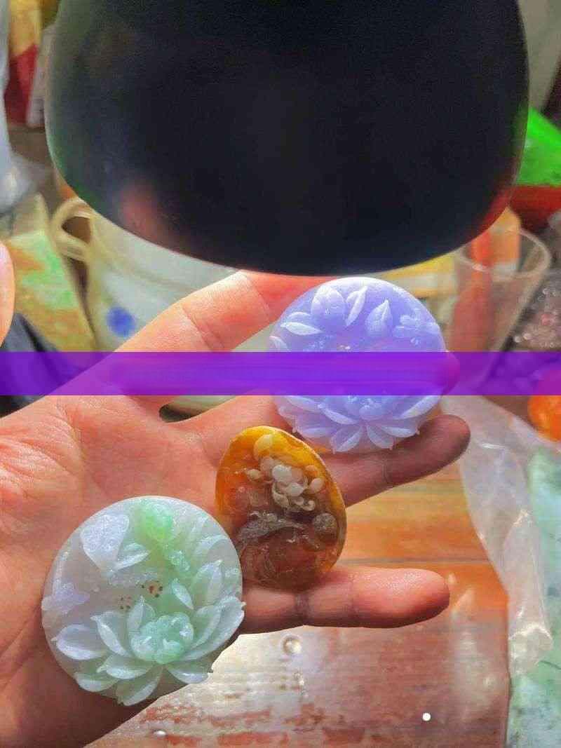 全面解析翡翠的物理与化学特性