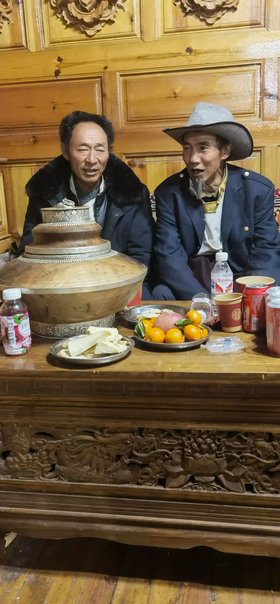穷人与富人：社会阶层差异的多维度分析