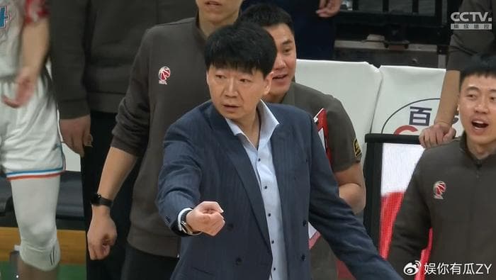 山东男篮赛季总结：从第15到第6，邱彪或再获最佳主帅殊荣