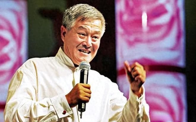赵本山的演艺之路：三位贵人助力成就"东北一霸"