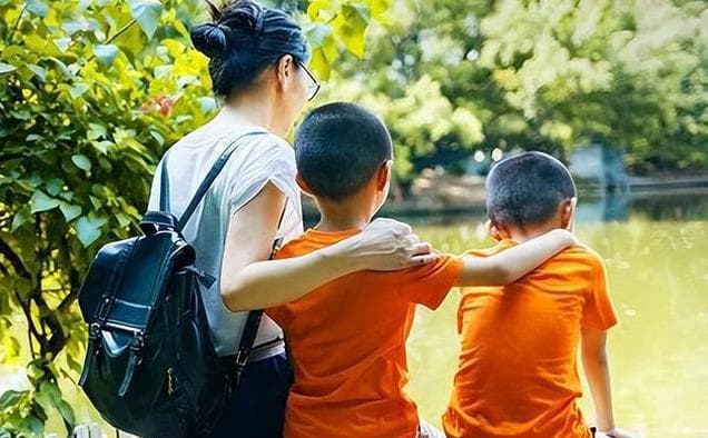 “继承权”再争也没用？2025新规下，父母的房子一律“这样”处理