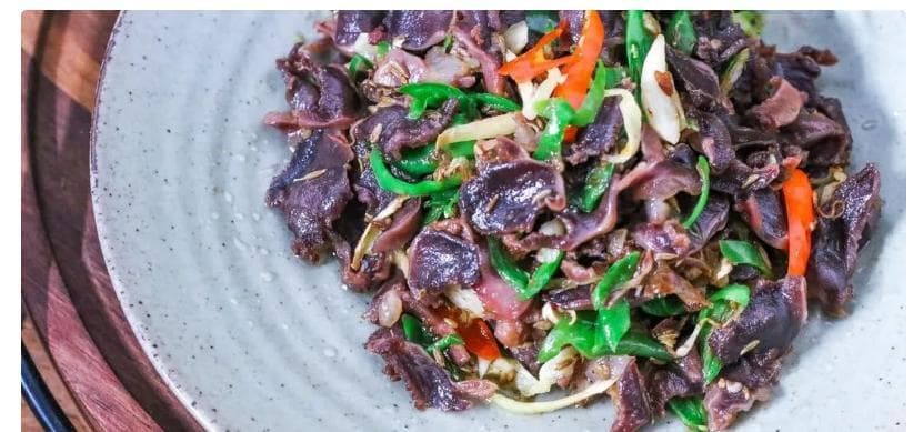 青椒炒鸭胗，这道菜让你秒变大厨！