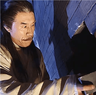 万震山：砌墙达人之称的由来与影响
