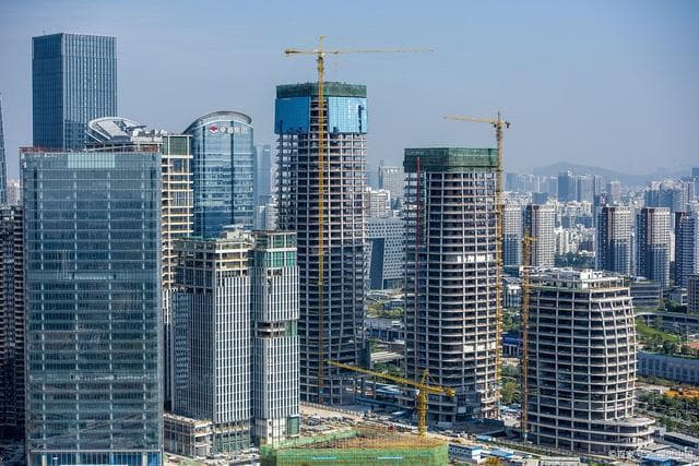 深圳楼市火爆背后：业主们真的该高兴吗？