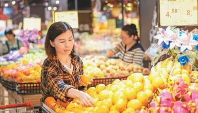 西瓜荔枝蓝莓樱桃等纷纷降价，今年国内市场水果为啥便宜？