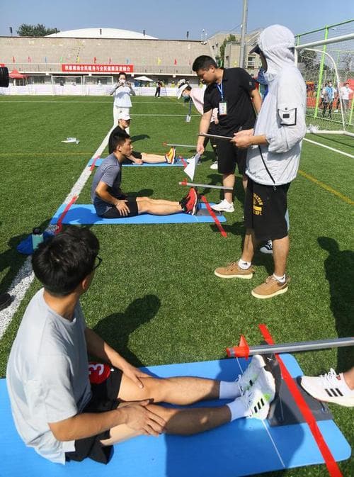 体育测试项目顺序全解析：从基础体能到耐力跑