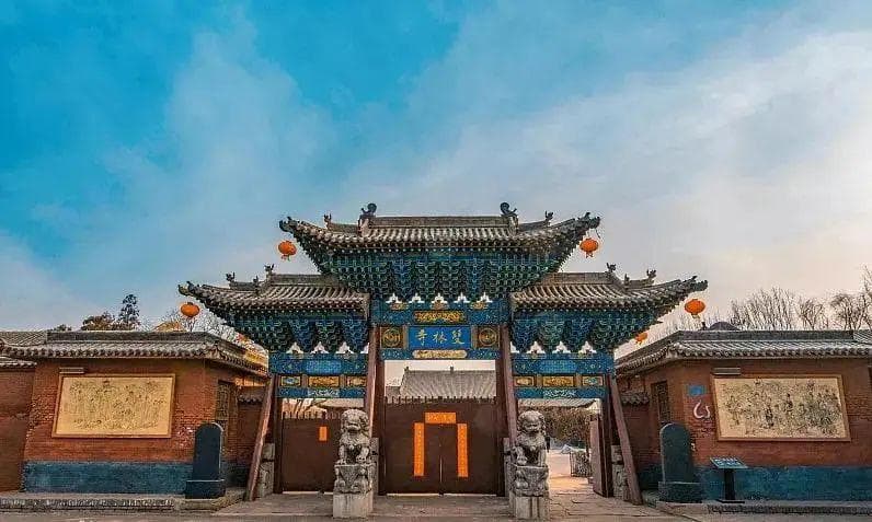 在“东方彩塑艺术的宝库”双林寺，遇见诸神与众生