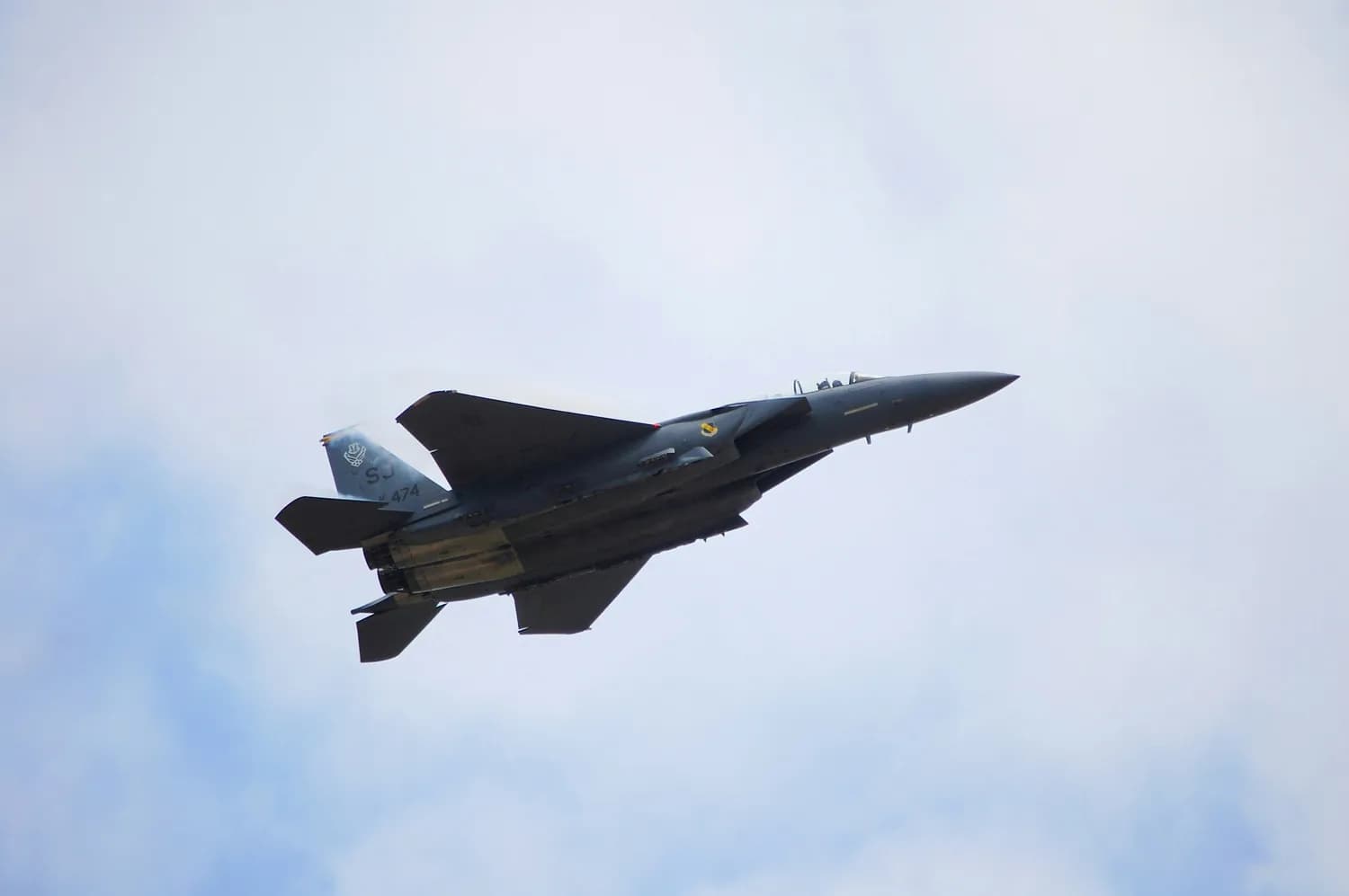 苏-27 vs F-15：谁才是空中霸主？