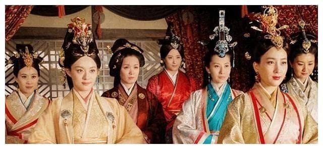 古代皇帝的五大选妃方法：从羊车漫游到翻牌制度