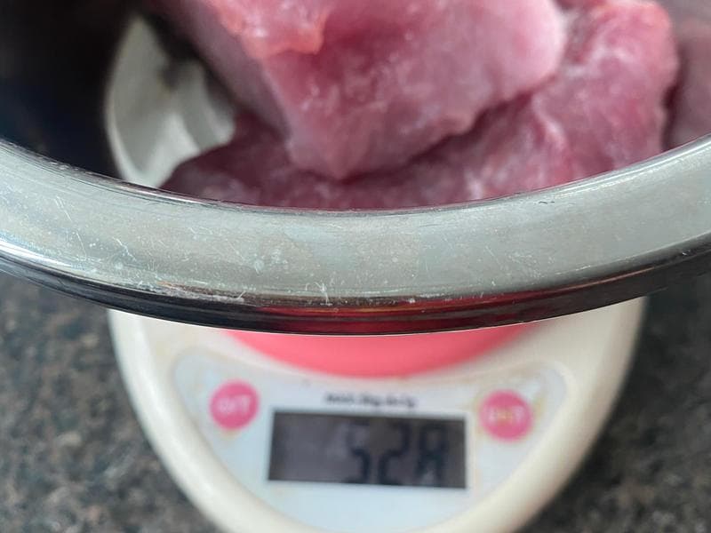 自制肉松：从选材到成品的详细步骤