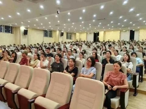 从40分钟现场课到线上选修，东莞小学这样破解家长学习难题