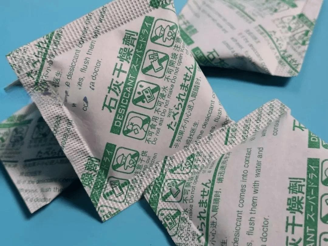 误食干燥剂怎么办？这份急救指南请收好