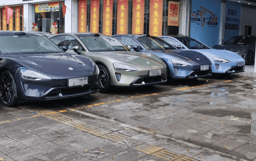 探店：第一批小米车主已在卖车！二手小米SU7比新车贵1万元？