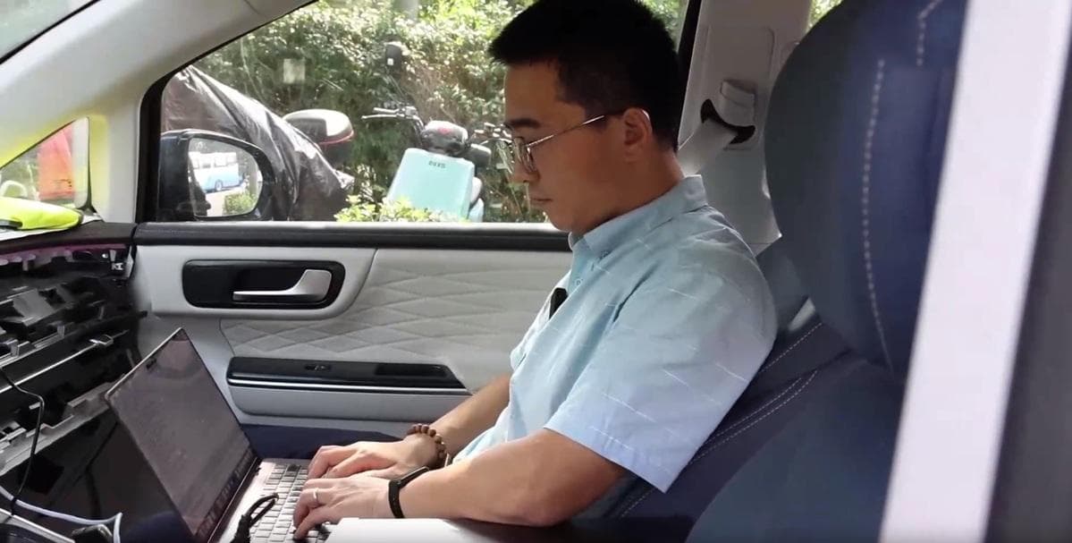 车轮上的互联网人：智能网联汽车测试员，自动驾驶的“幕后守护者”