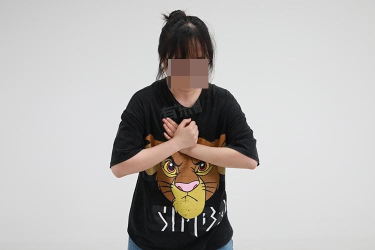 女性胸口疼是什么原因引起的