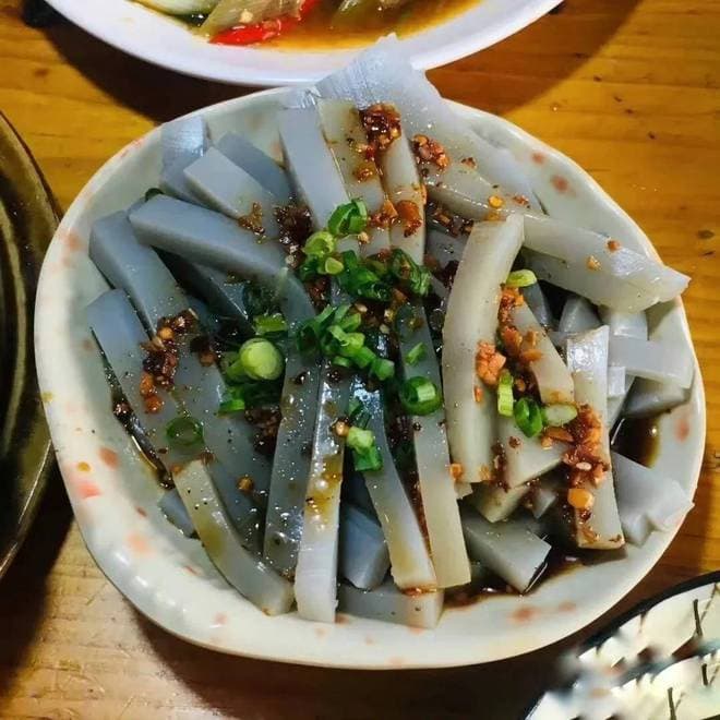 阿孃！打一碗凉粉、来碗煎凉粉...品味丽江凉粉的独特魅力