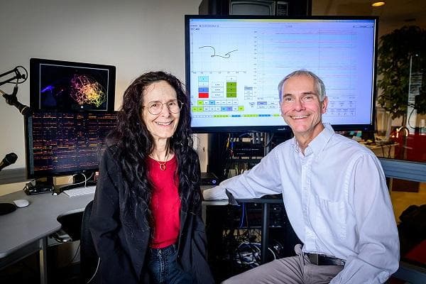 科学家揭示蛋白质折叠构象过程