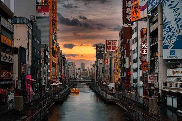 连锁经营店与独立经营店：本质差异的深度剖析