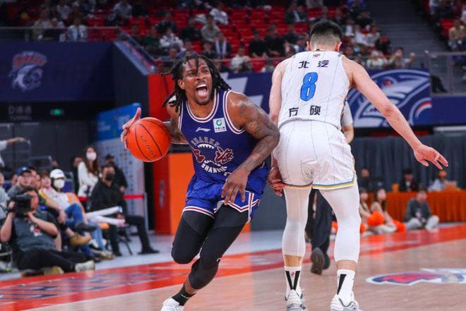 NBA首轮秀到CBA退役，布莱德索生涯14个赛季，一共赚了多少钱？