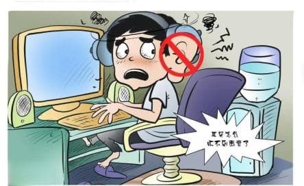 警惕！长期戴耳机听歌睡觉，听力危机悄然逼近
