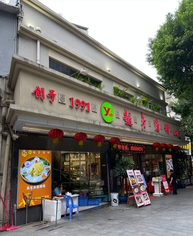 烤乳鸽、鱼生、对！这些就是寻味广州的美味！