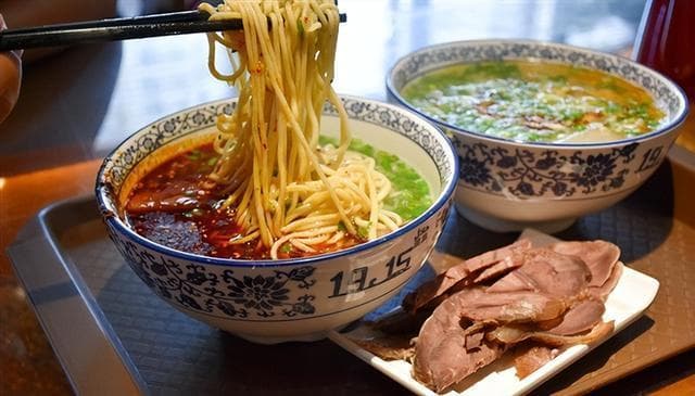 谁说西北是美食荒漠，让我看看是谁还没吃过这些西北特色美食！