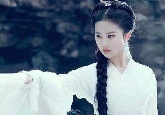 神雕侠侣里，她是古墓派的嫡传弟子，真实实力或在黄蓉之上