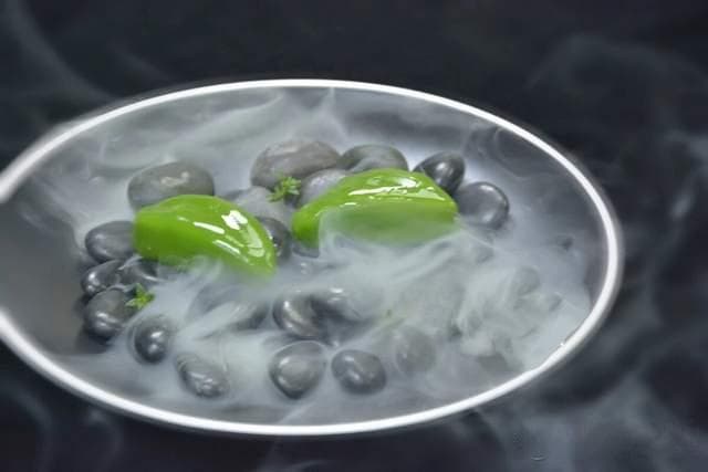 水的沸点到底是不是100℃？标准规范里的反物理常识