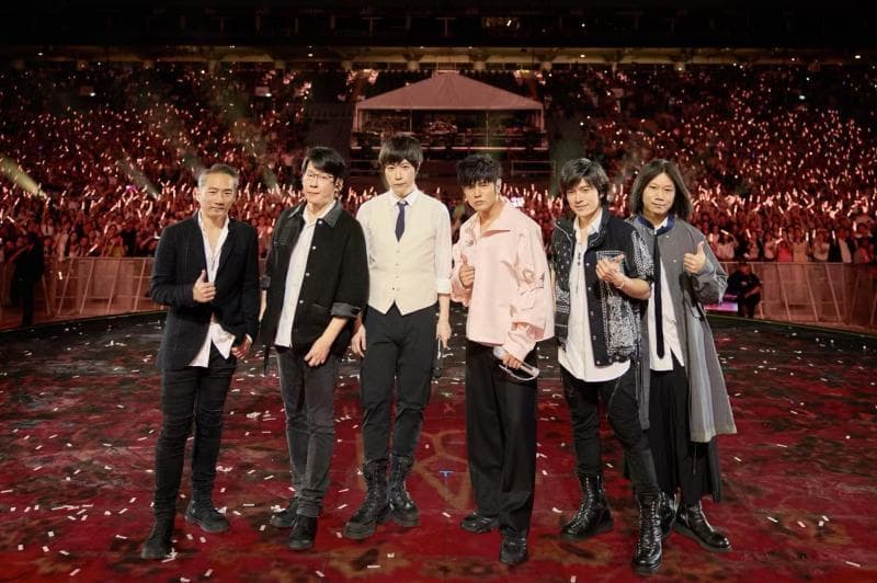 五月天“任性”把最完整《回到那一天》搬来澳洲  嘉宾周杰伦合唱点歌双惊喜
