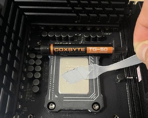 掌握正确的新CPU硅脂涂抹方法（图解教程及关键要点）