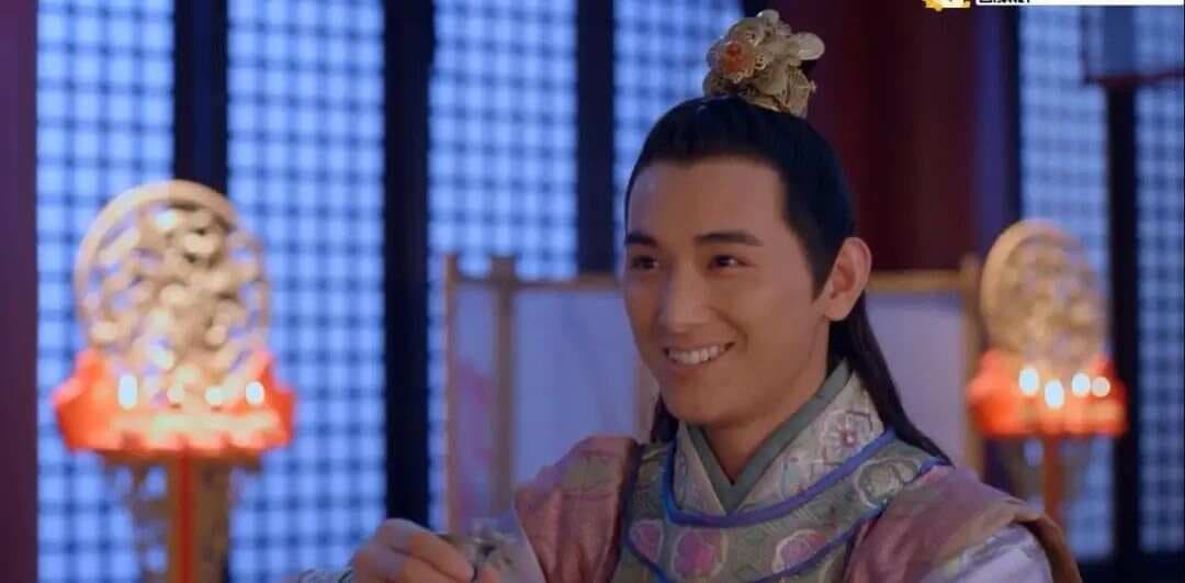 李贤的《黄台瓜辞》和曹植的《七步诗》共同说明了什么问题？