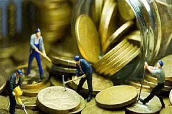 期货金字塔加仓与倒金字塔加仓：两种策略的优劣分析