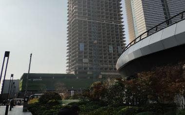 小区内垃圾箱臭气熏天业主该如何维权