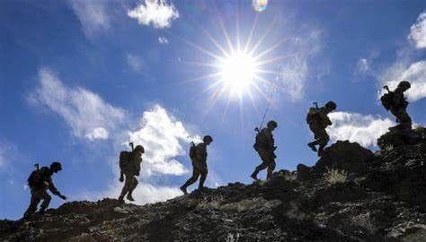 在西藏当兵跟在内地当兵有哪些区别？西藏当兵又面临哪些困难？